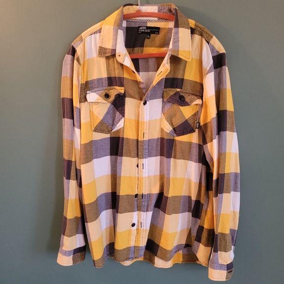 Vans Other - Vans plaid flannel button up